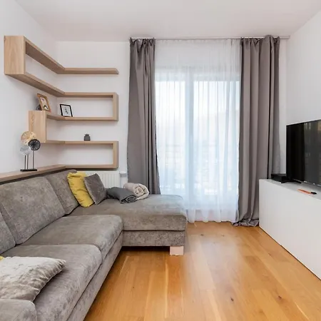 Nadmorski Apartament Z Parkingiem Gdynia Redlowo By Noclegi Renters Exterior foto