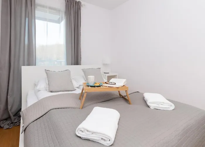 Nadmorski Apartament Z Parkingiem Gdynia Redlowo By Noclegi Renters